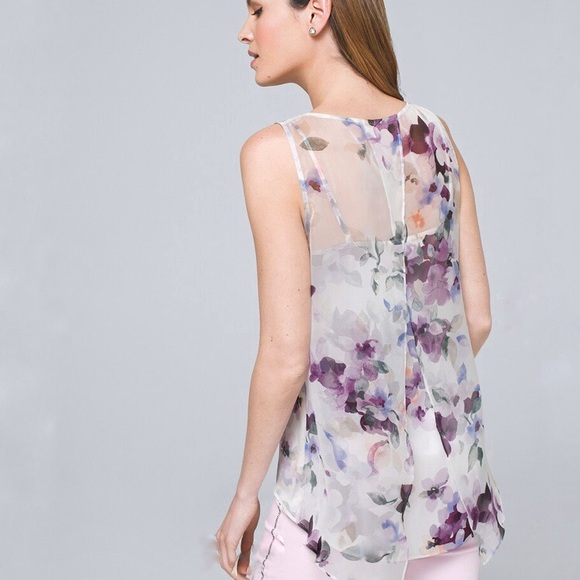 WHBM Floral Sleeveless Split Back Shirt Si… - Picture 3 of 9